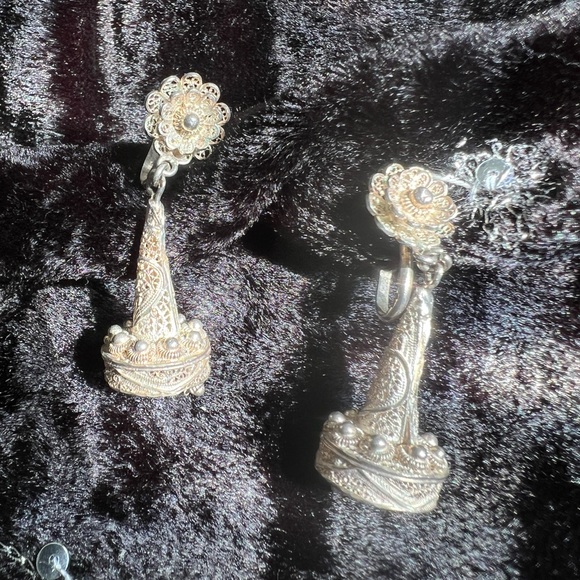 VINTAGE MEXICAN SILVER ORNATE CHANDELIER EARRINGS - Picture 8 of 9